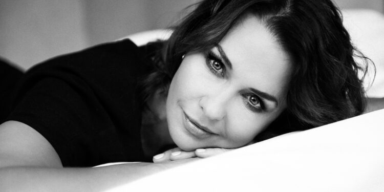 ANNA POPEK: U Kasi Piweckiej najważniejsze jest to, że nie trzeba pozować.