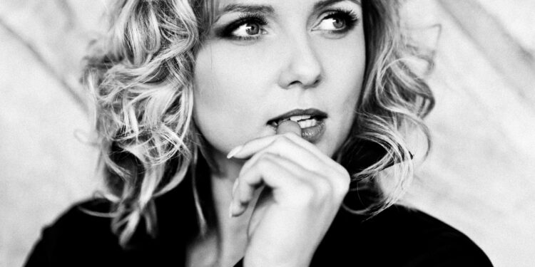 ANNA MATUSIAK-RZEŚNIOWIECKA: Kasia jest fantastyczna. Mam nadzieję na jeszcze jakąś sesję z nią w przyszłości.