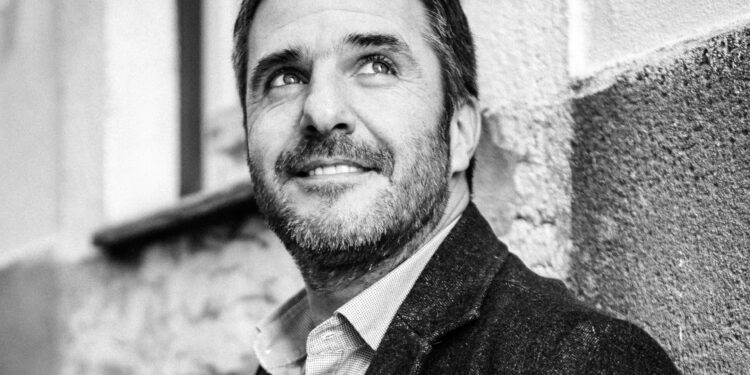 PEDRO MOUTINHO: Incrível trabalho fotográfico da Kat Piwecka. Foi uma honra ter sido fotografado por ela!