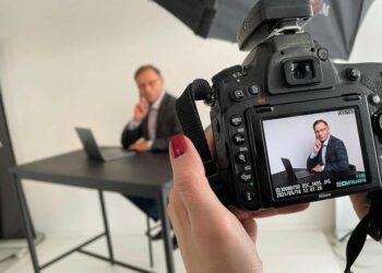 BACKSTAGE sesji wizerunkowej Wójta Gminy Tarnowo Podgórne TADEUSZA CZAJKI