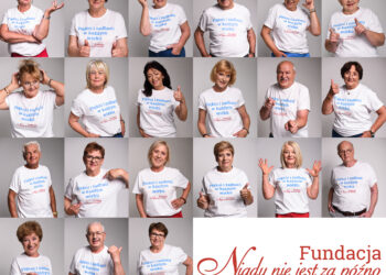 Sesja zdjęciowa uczestników warsztatów “Piękni i zadbani w każdym wieku” Fundacji Nigdy Nie Jest Za Późno