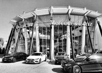 DUDA-CARS MERCEDES-BENZ: Nie ma dla Kasi rzeczy niemożliwych, a to cecha, której szczególnie szukamy u współpracowników.