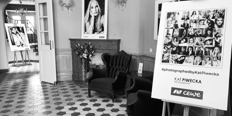 my exhibition #photographedbyKatPiwecka in PAŁAC JANKOWICE from July to September 2021