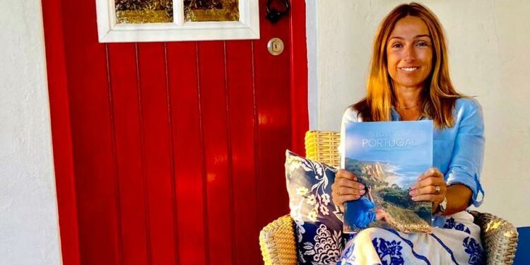Cristina Antas da Cunha CASA NA COSTA ALENTEJANA: The Book is Amazing! Portugal loves You too!