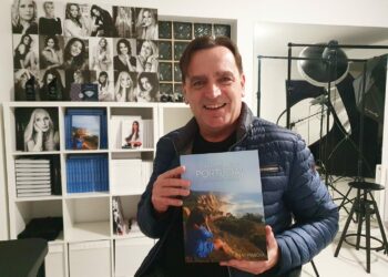 Wiktor Andrzejewski: Charyzmatyczna fotografka podróżniczka, profesjonalistka i artystka.