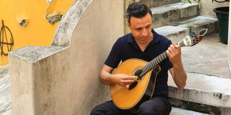 BTS of the photoshoot of portuguese musician LUIS BARROSO in Coimbra