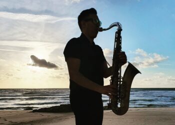 BTS of the photoshoot of portuguese musician PEDRO MORAIS