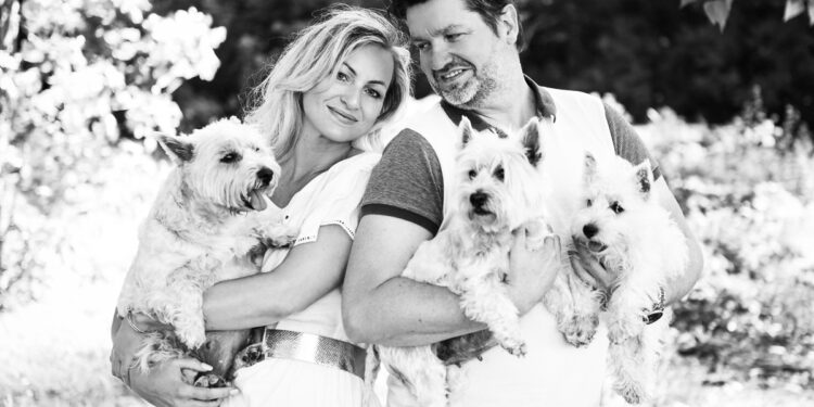 Anna, Daniel, Lara, Shiva & Indiana – family photoshoot / sesja rodzinna