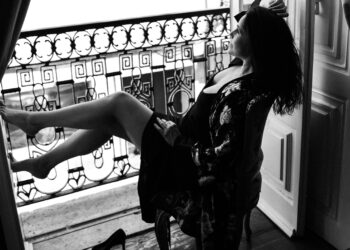 Fadista CARLA PIRES photographed by Kat Piwecka