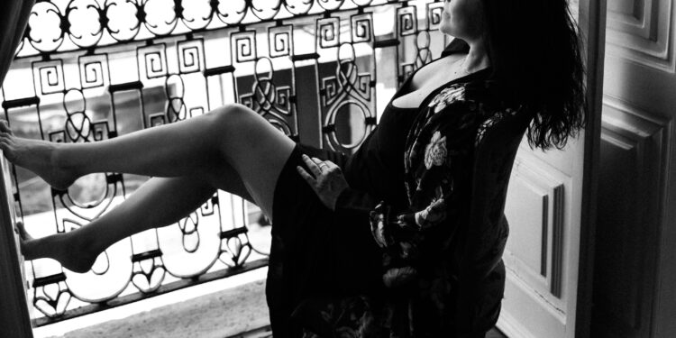 Fadista CARLA PIRES photographed by Kat Piwecka