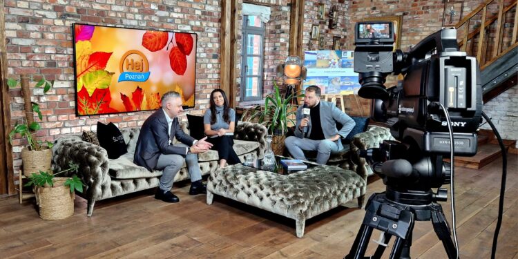 W programie HEJ POZNAŃ o mojej wystawie IN LOVE WITH PORTUGAL na lotnisku Poznań-Ławica