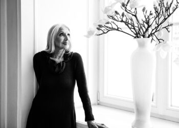 HELENA NOROWICZ photographed by Kat Piwecka