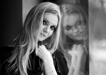 OLGA BORYS photographed by Kat Piwecka