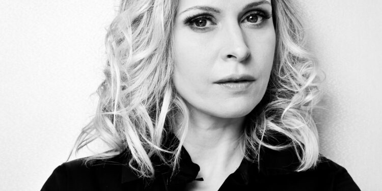 PAULINA HOLTZ photographed by Kat Piwecka