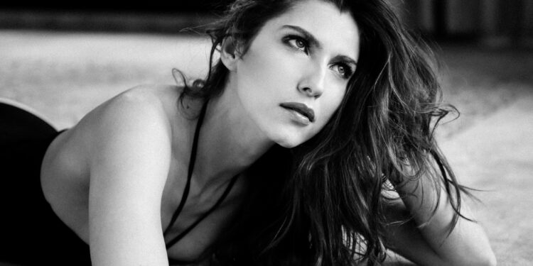 KAMILA KAMIŃSKA photographed by Kat Piwecka