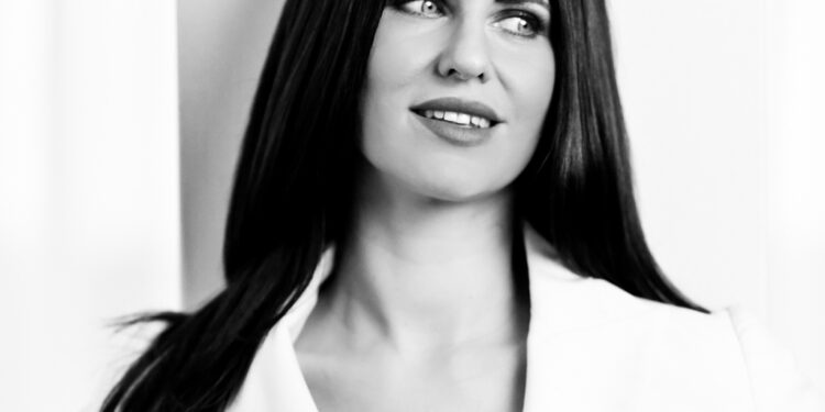 AGNIESZKA LUDWISIAK photographed by Kat Piwecka