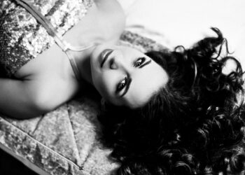 JADWIGA GRYN photographed by Kat Piwecka