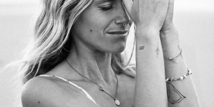 CHIA YOGA photographed by Kat Piwecka in SAGRES